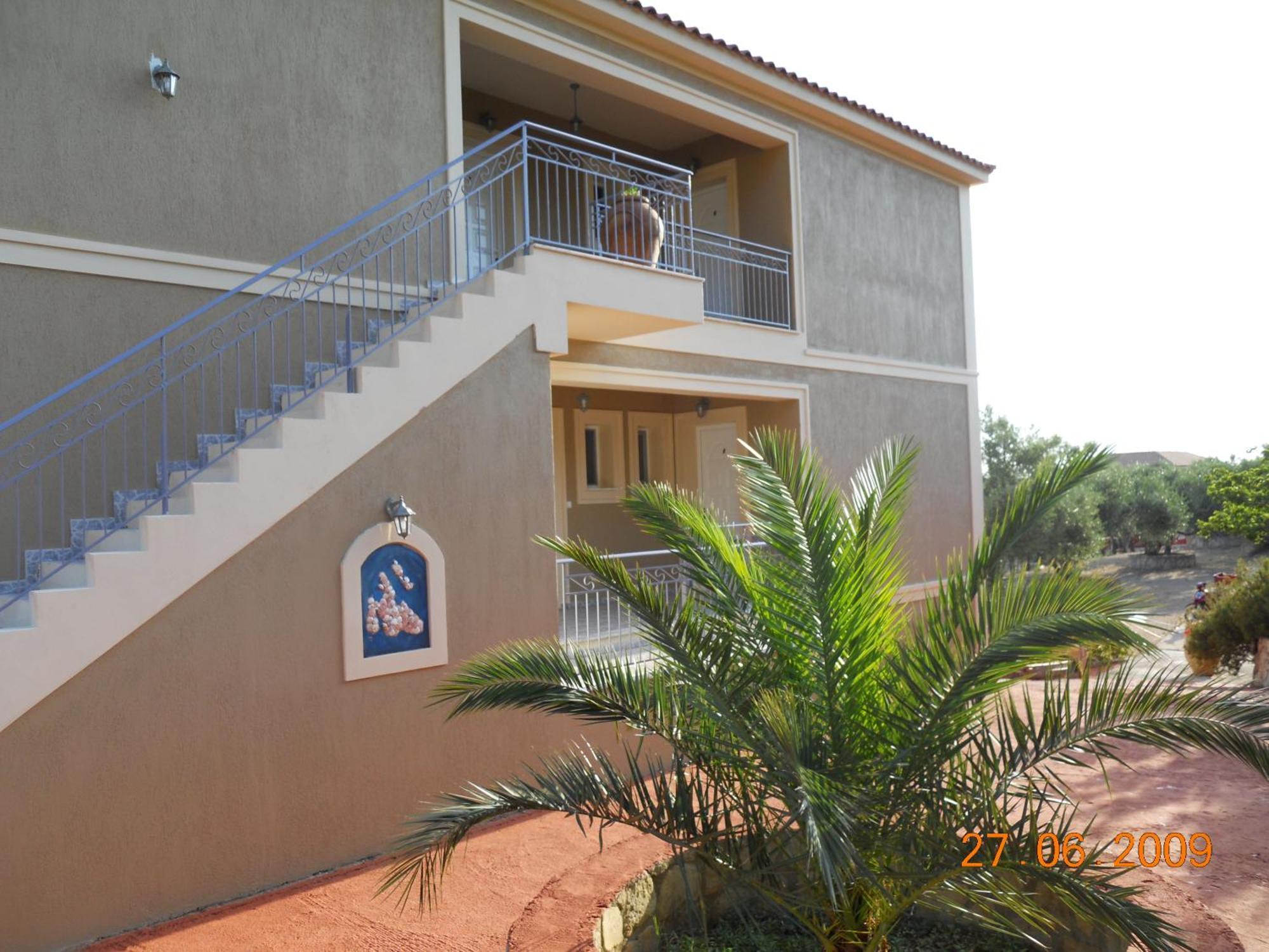 Delfinia Apartment Vlachata Екстериор снимка