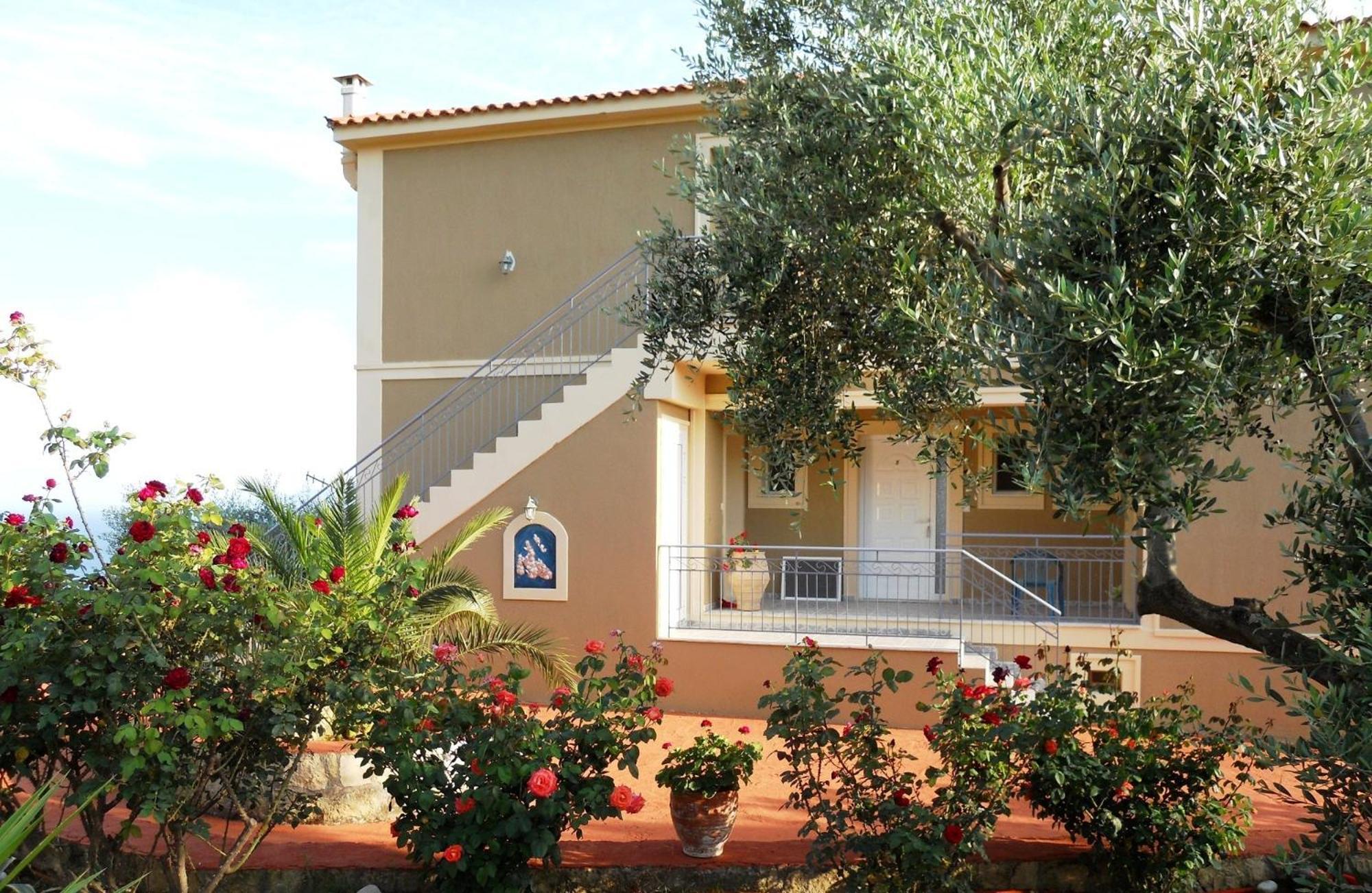 Delfinia Apartment Vlachata Екстериор снимка