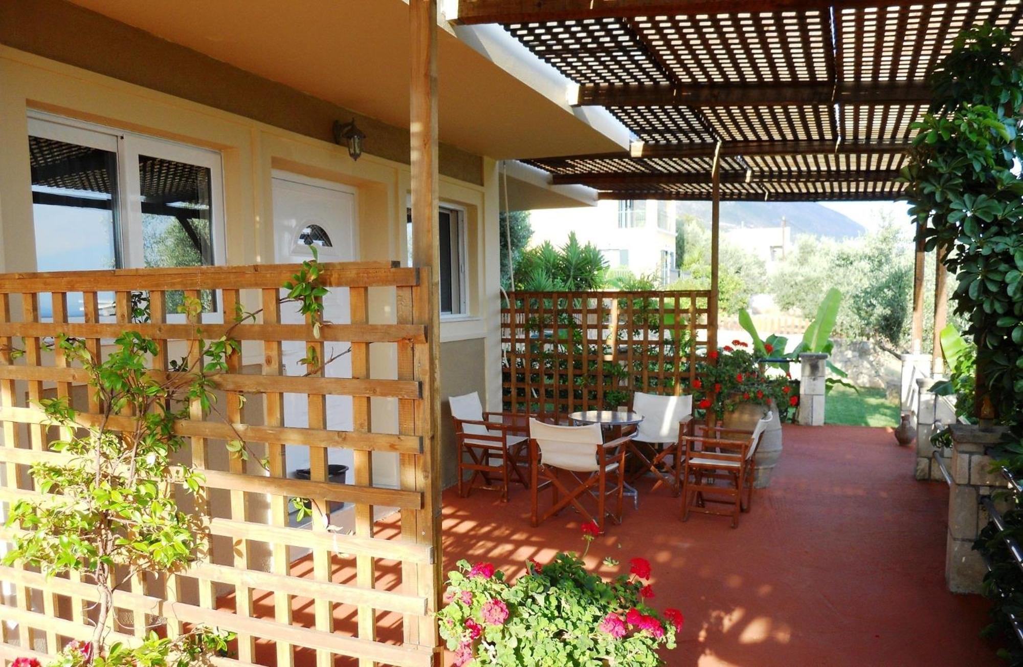 Delfinia Apartment Vlachata Екстериор снимка