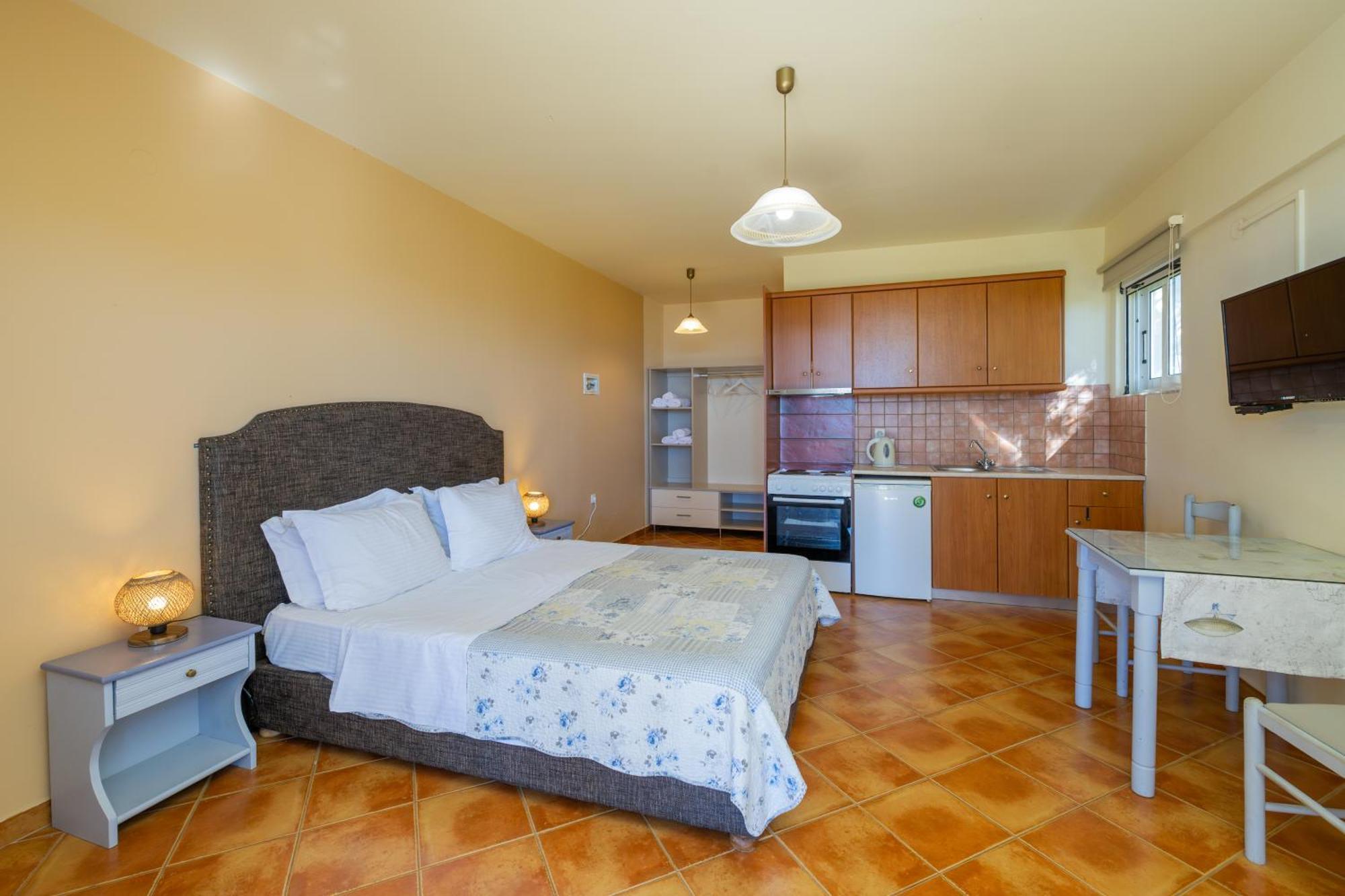 Delfinia Apartment Vlachata Екстериор снимка