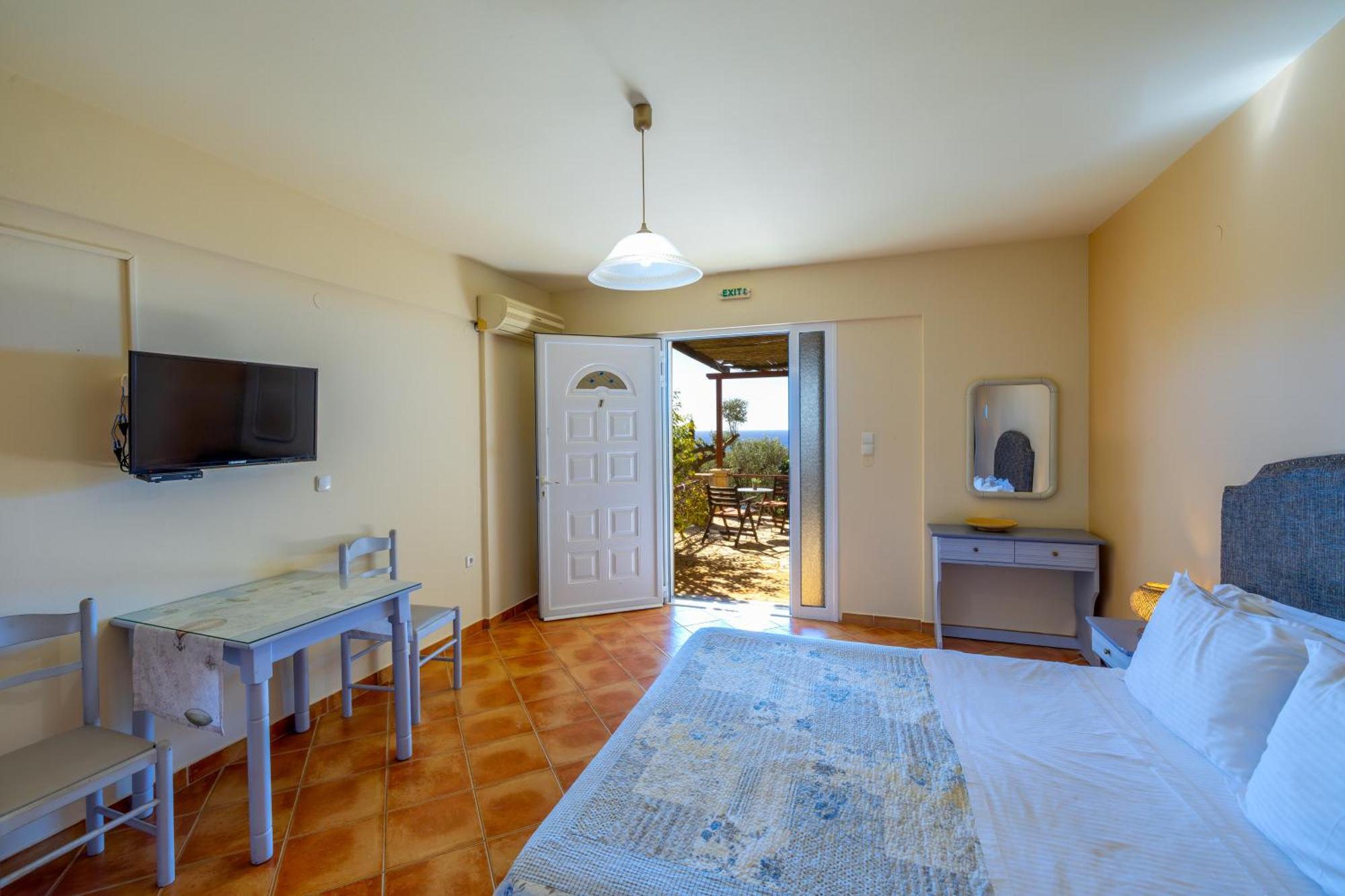 Delfinia Apartment Vlachata Екстериор снимка
