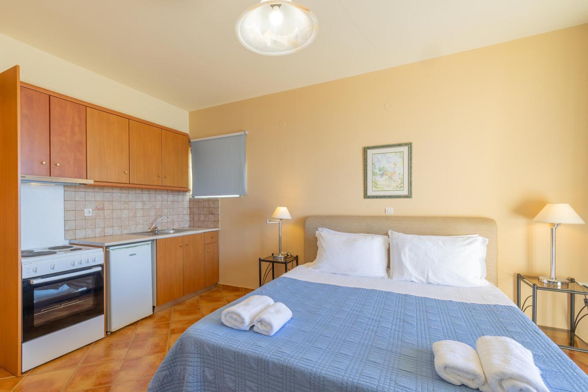 Delfinia Apartment Vlachata Екстериор снимка